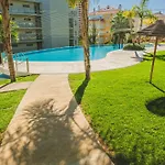 Oasis Mar Pool View * Portimão