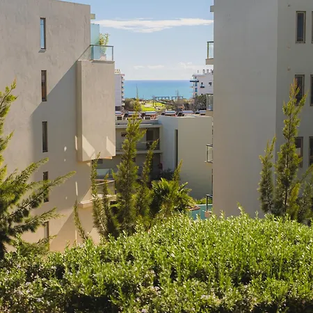 Oasis Mar Pool View